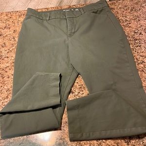 High Rise Old Navy Women’s Pants, Dark Green